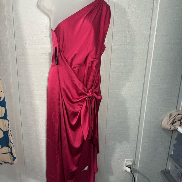 Donna Morgan Women's Pink One-Shoulder Midi Dress Size 10 NWT - Picture 3 of 11